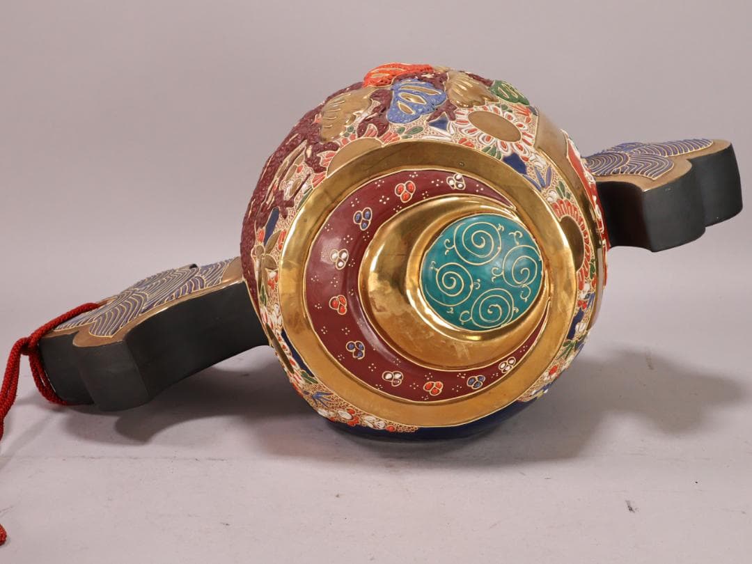 BK200　九谷焼　八幡窯　松鶴乃図　御小槌　金運　財運　開運　商売繁盛　置物