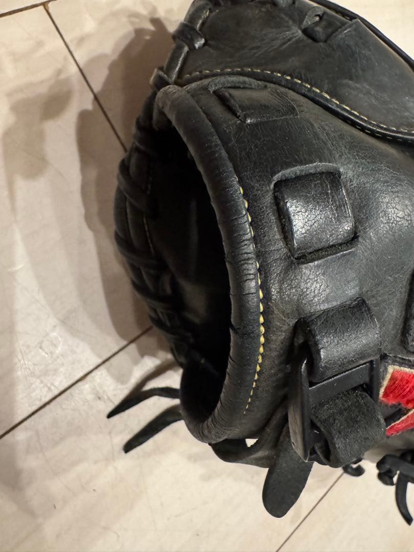 ハタケヤマ 少年軟式用キャッチャーミット TH-JR8BS 手入れ口