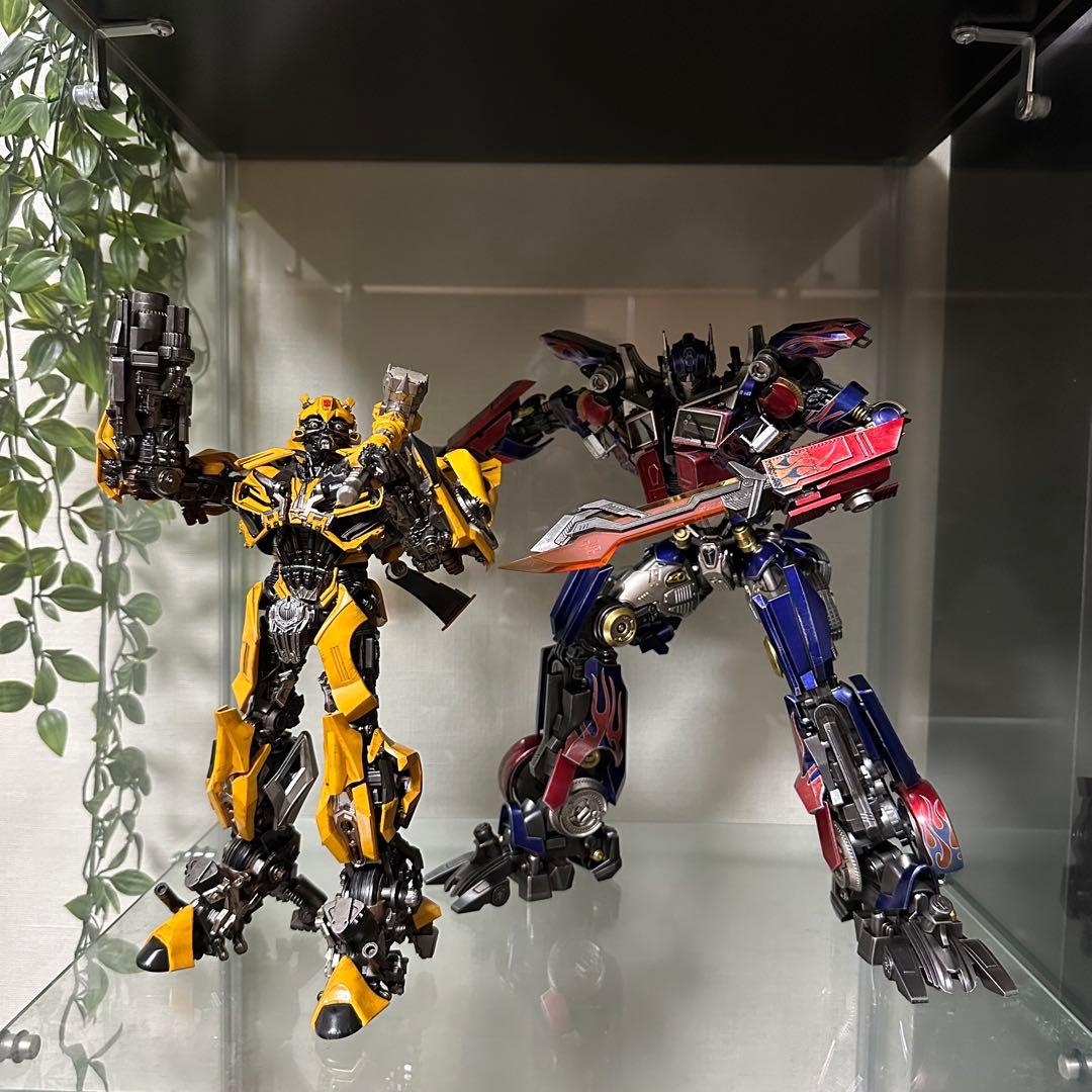 【週末限定値下げ】threezero オプティマスプライム　バンブルビー
