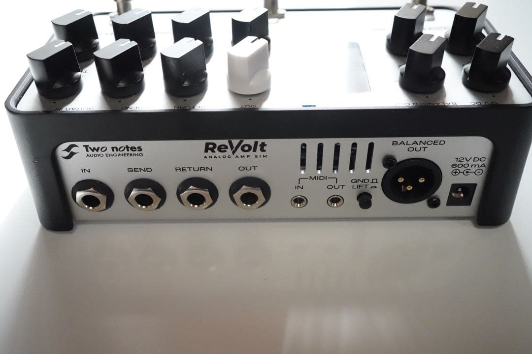 Two Notes ReVolt Guitar アナログアンプシミュレーター