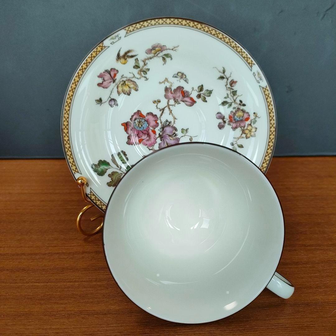 美品★ウェッジウッド 黒壺 カップ＆ソーサー スワロー シノズワリ