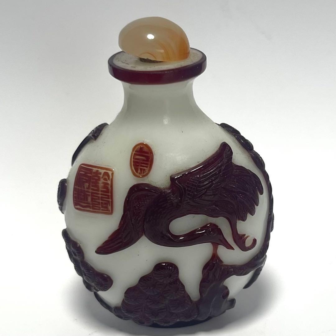 鼻煙壺　中国骨董　鶴の彫刻付き