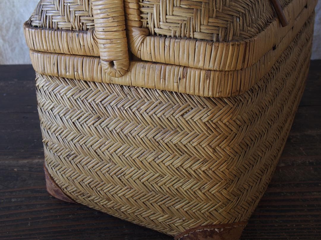 ふた付きバスケット パニエ かご細工 柳 籐 枝編み細工 ヨーロッパ /K404