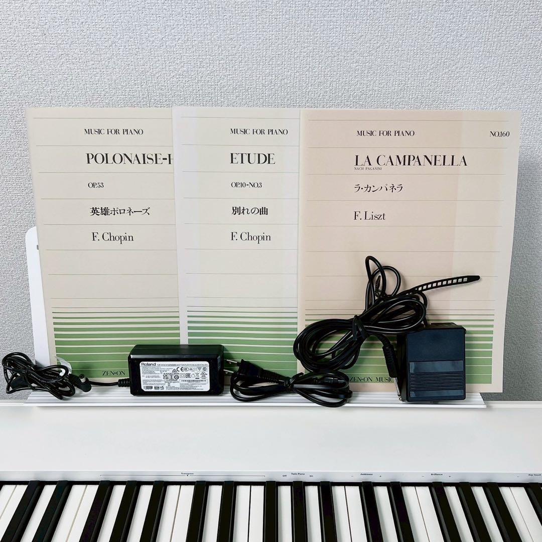 2023年製 Roland FP-30X 電子ピアノホワイトスタンドペダル 楽譜