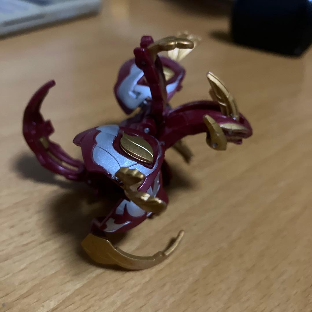 爆丸　コロコロ限定　瞬ガリュウ真紅version