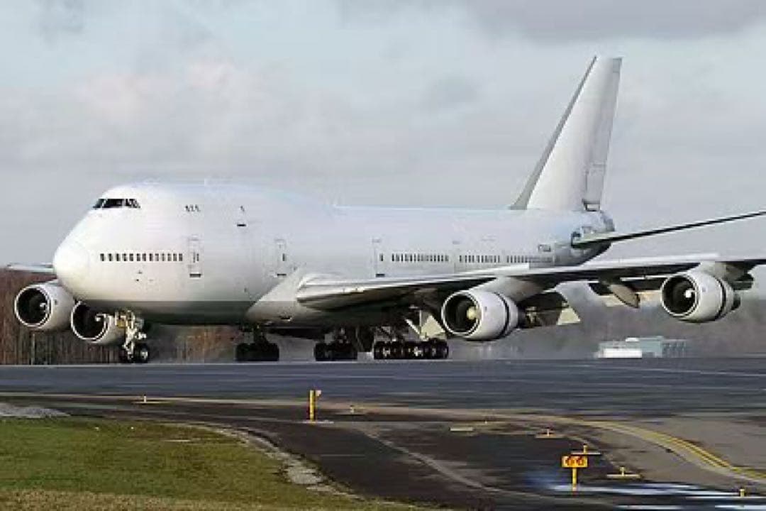 サザン・エア 元日本航空 B747-346 Planetags コンビ色