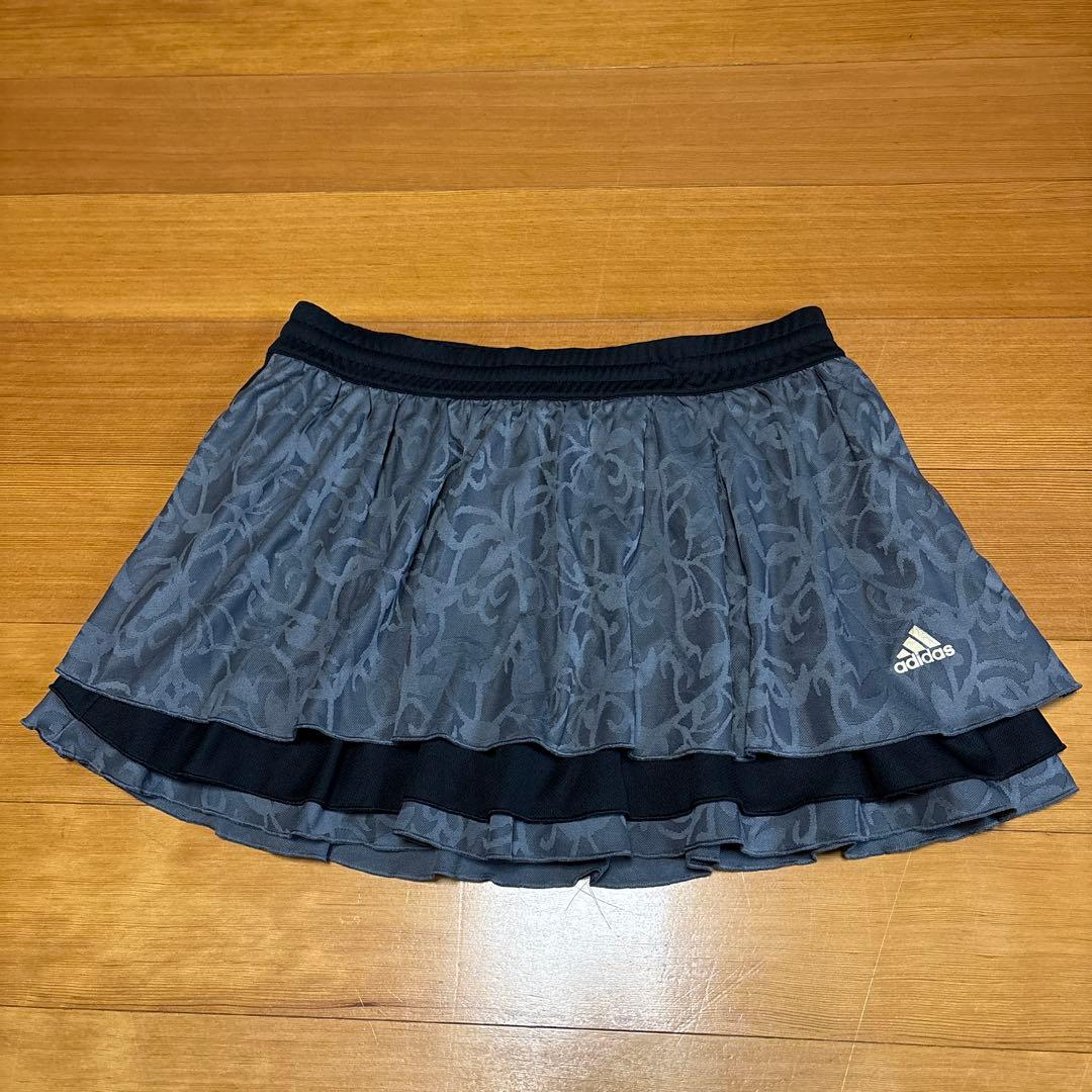 アディダスステラマッカートニー シャツ、スカート　２点セット