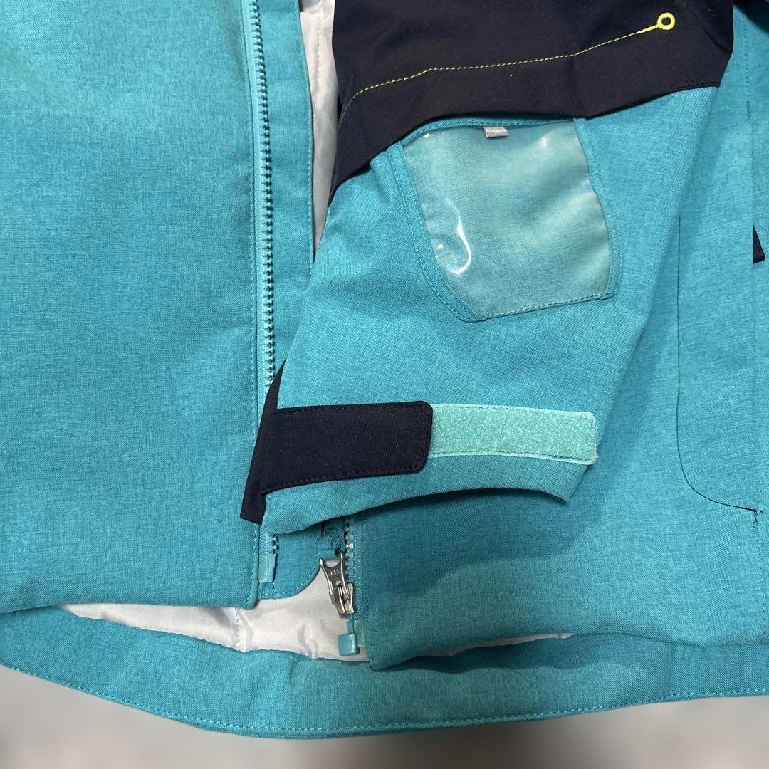 デサント　子ども用スキーウェアセット（青・黄・黒）