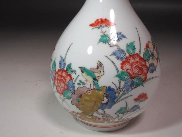 ☆　14代酒井田柿右衛門　錦牡丹鳥一輪生　☆y527