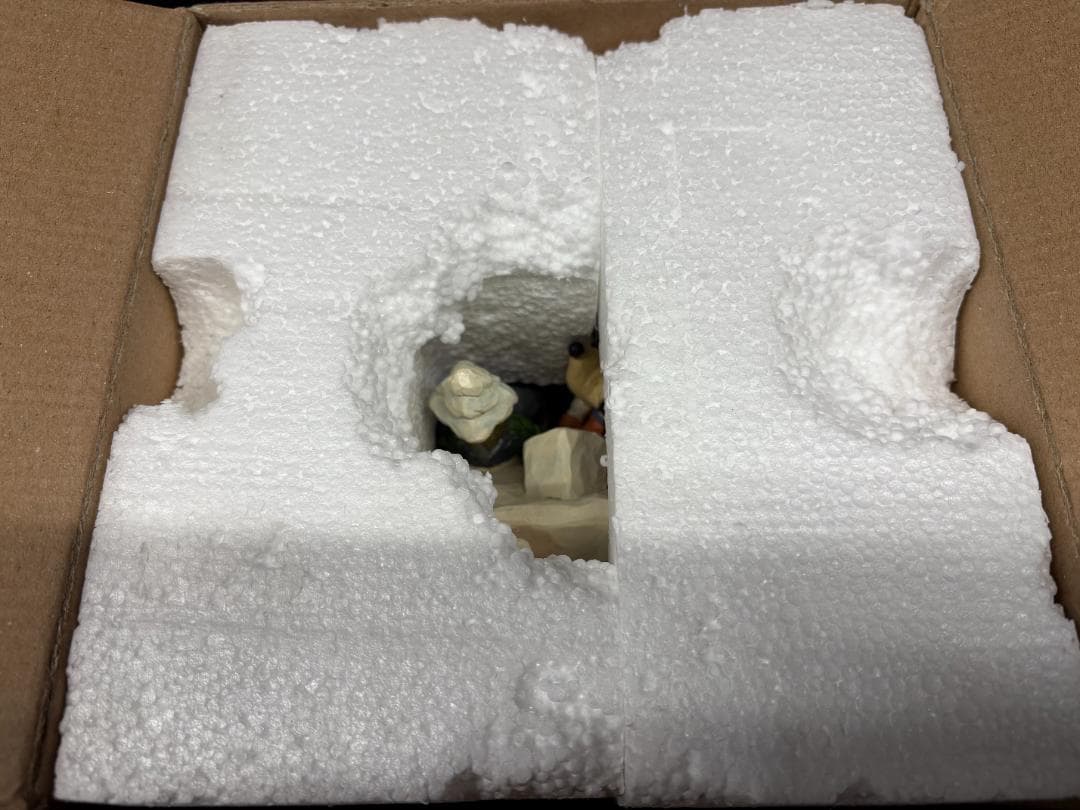 ディズニー Enesco Showcase “Holiday Harmony”