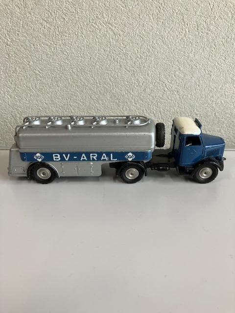 メルクリン　MAN BV-ARAL タンカー