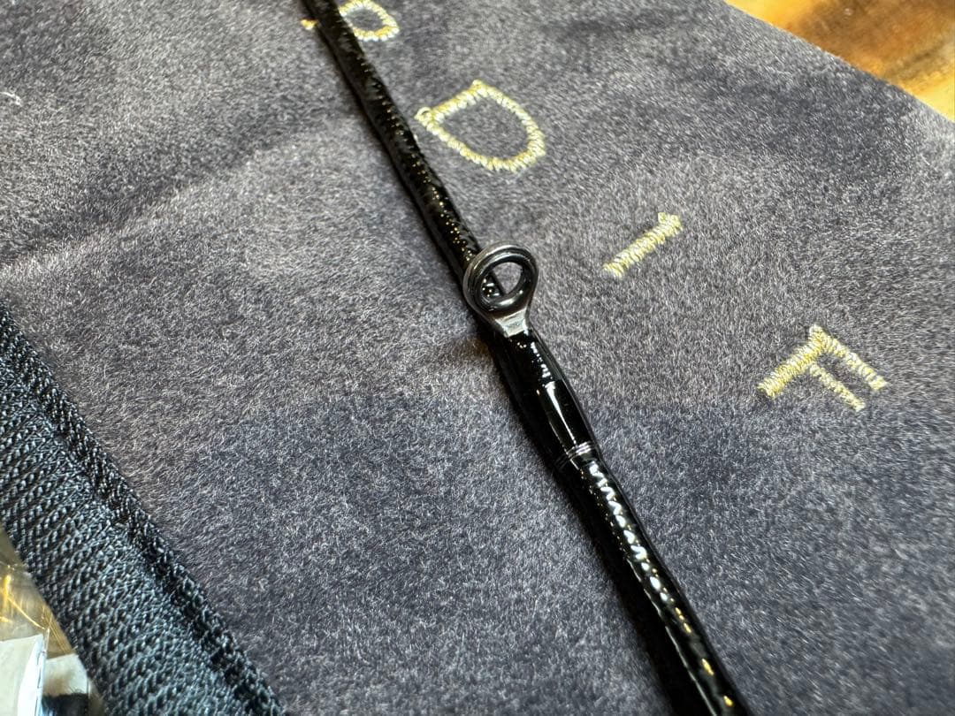 シマノ　カーディフ ストリームプレミアム B64L