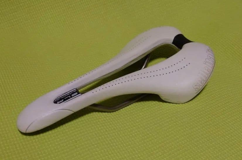 Selle Italia SLR Superflow 145mm サドル