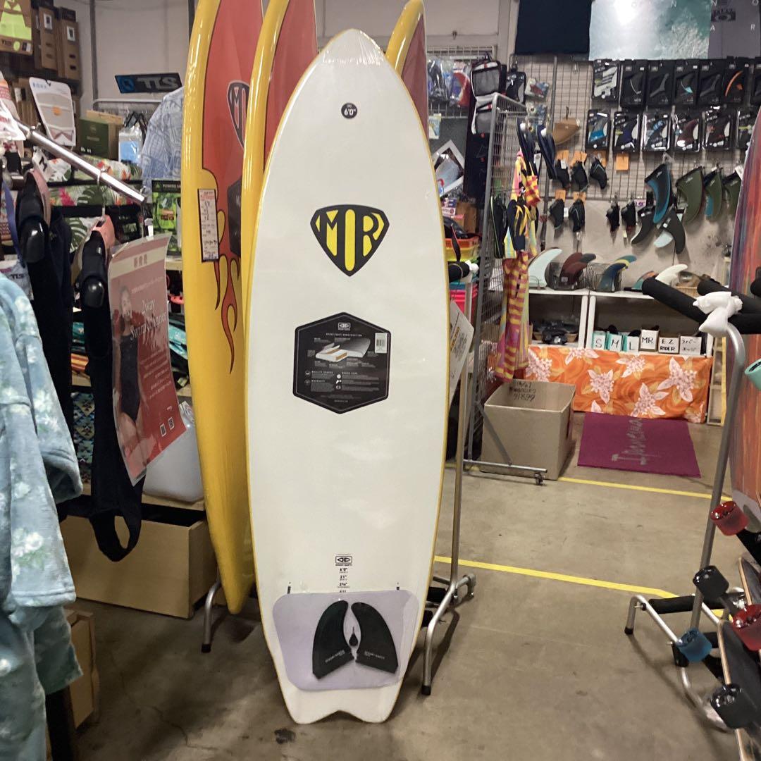 大特価新品MR ボード最速5'9(175)cm展示品の為格安フィン付きオレンジ