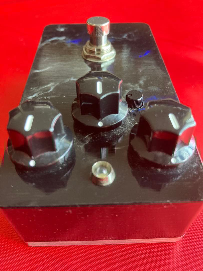 Leqtique 10/10（Ten/Ten） ハイゲイン ディストーション