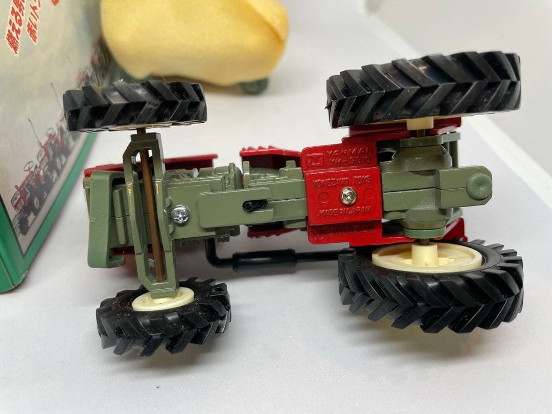 希少 ヤンマー 燃える男の赤い トラクター ヨネザワ 日本製 非売品 未使用