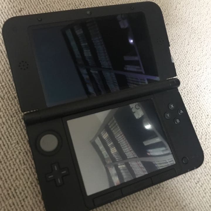 ニンテンドー3DS LL レッド×ブラック