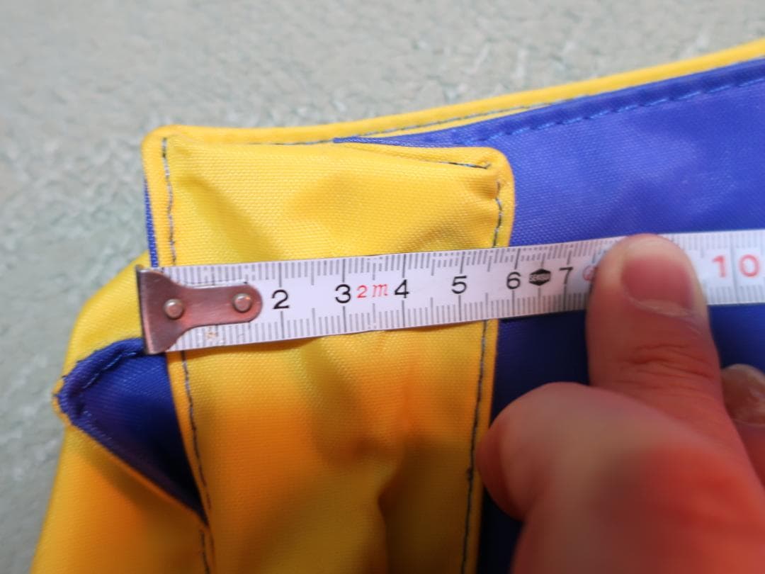 CAPCOM　青黄色のデザイントートバッグ　...mr