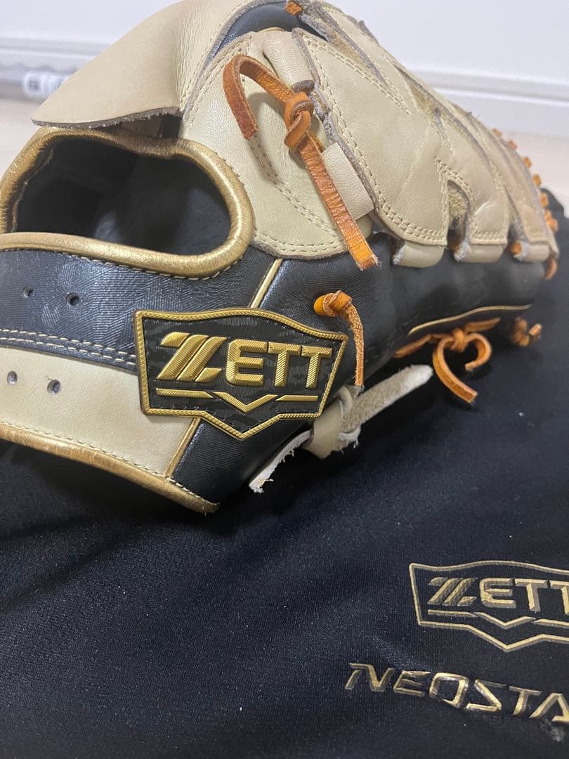 ZETT NEO STATUS 軟式グローブ ベージュ/ネイビー