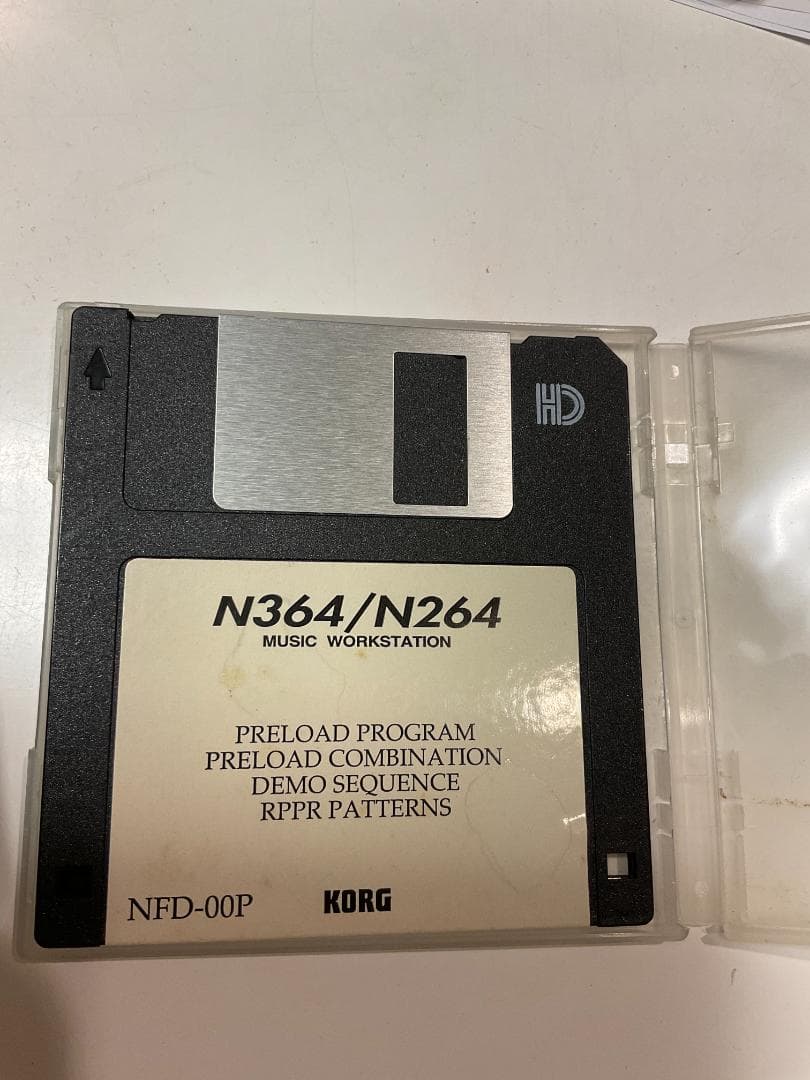 KORG コルグ　N364 シンセサイザー　音楽ワークステーション