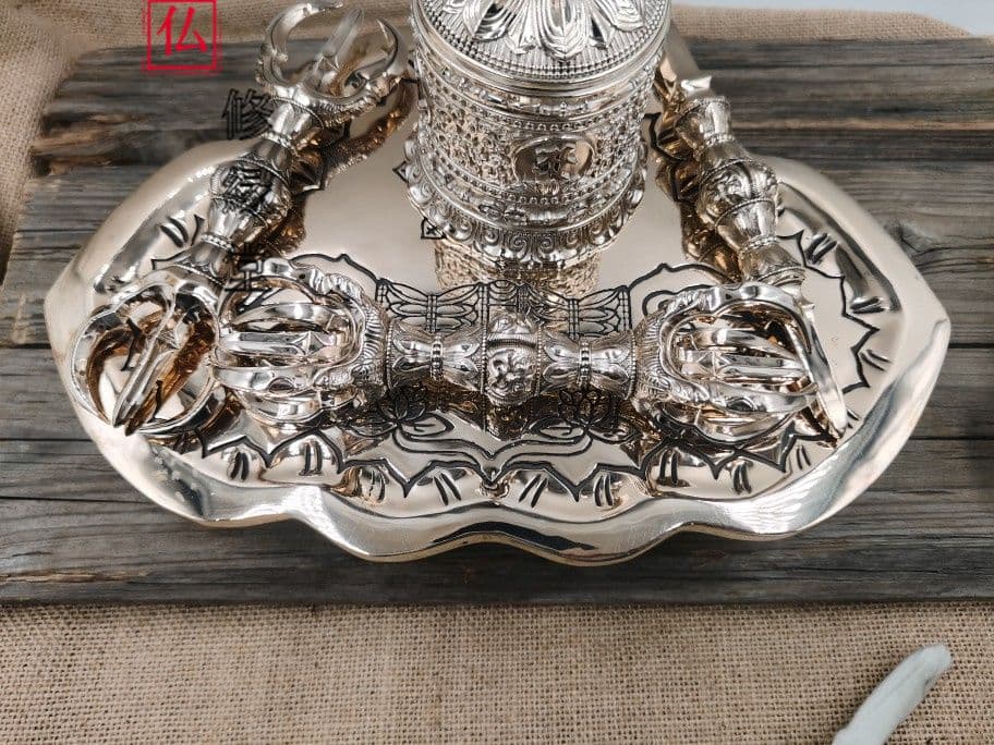 【修縁堂】密教法具 鬼面5点セット 鬼面の鈴 鐘 五鈷杵 三鈷杵 独鈷杵 真鍮