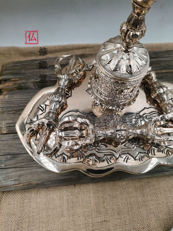 【修縁堂】密教法具 鬼面5点セット 鬼面の鈴 鐘 五鈷杵 三鈷杵 独鈷杵 真鍮