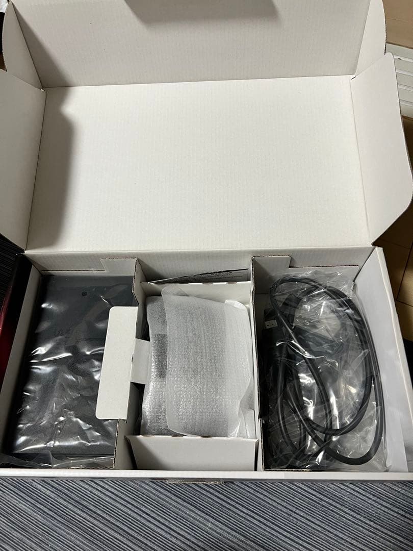 Nintendo Switch マリオカート　ジョイコン　ジョイコンハンドル