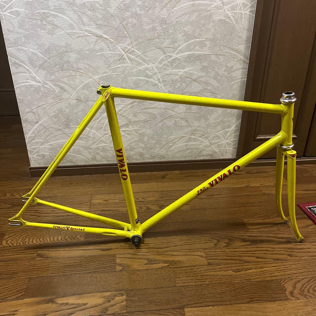 VIVALO PRO スペシャル ピスト ラメイエロー NJS認定