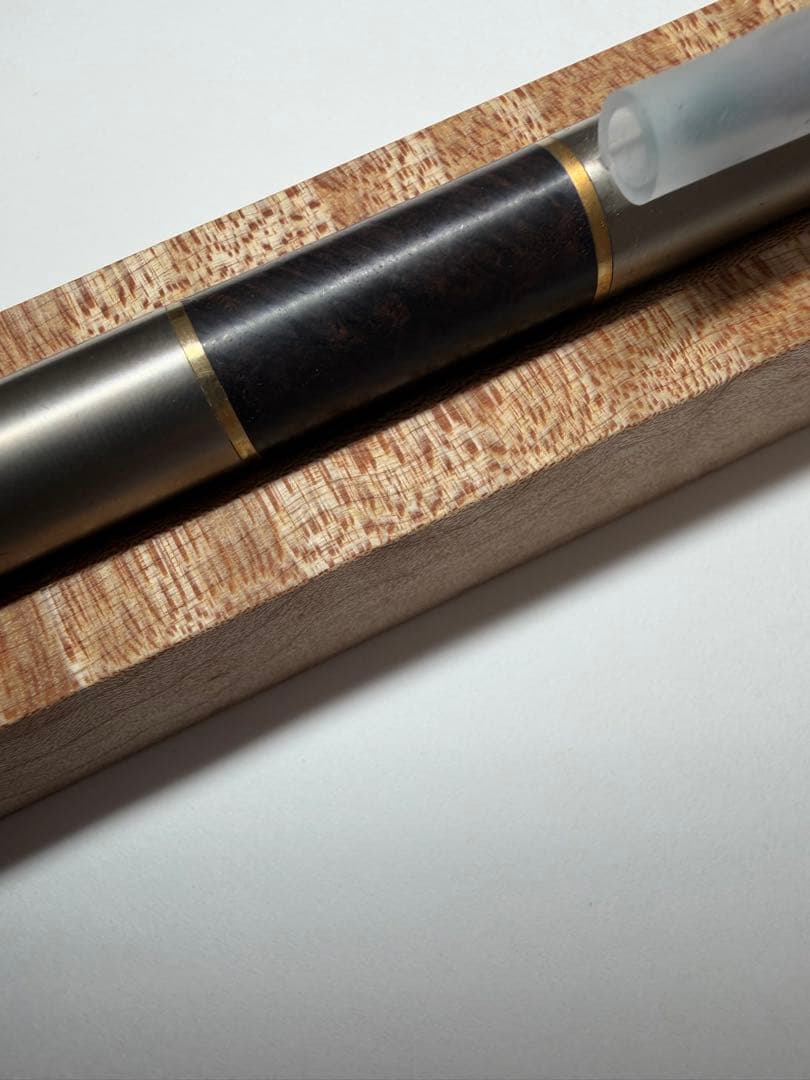 新品未使用　こぶた工房　チタン　アフブラ瘤杢　木軸ペン　シャーペン
