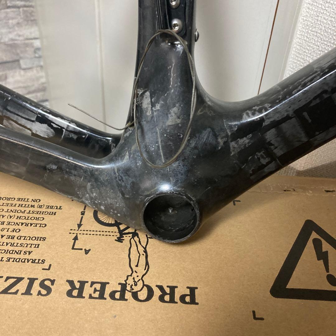 カーボンフレームセット ロードバイク エアロ