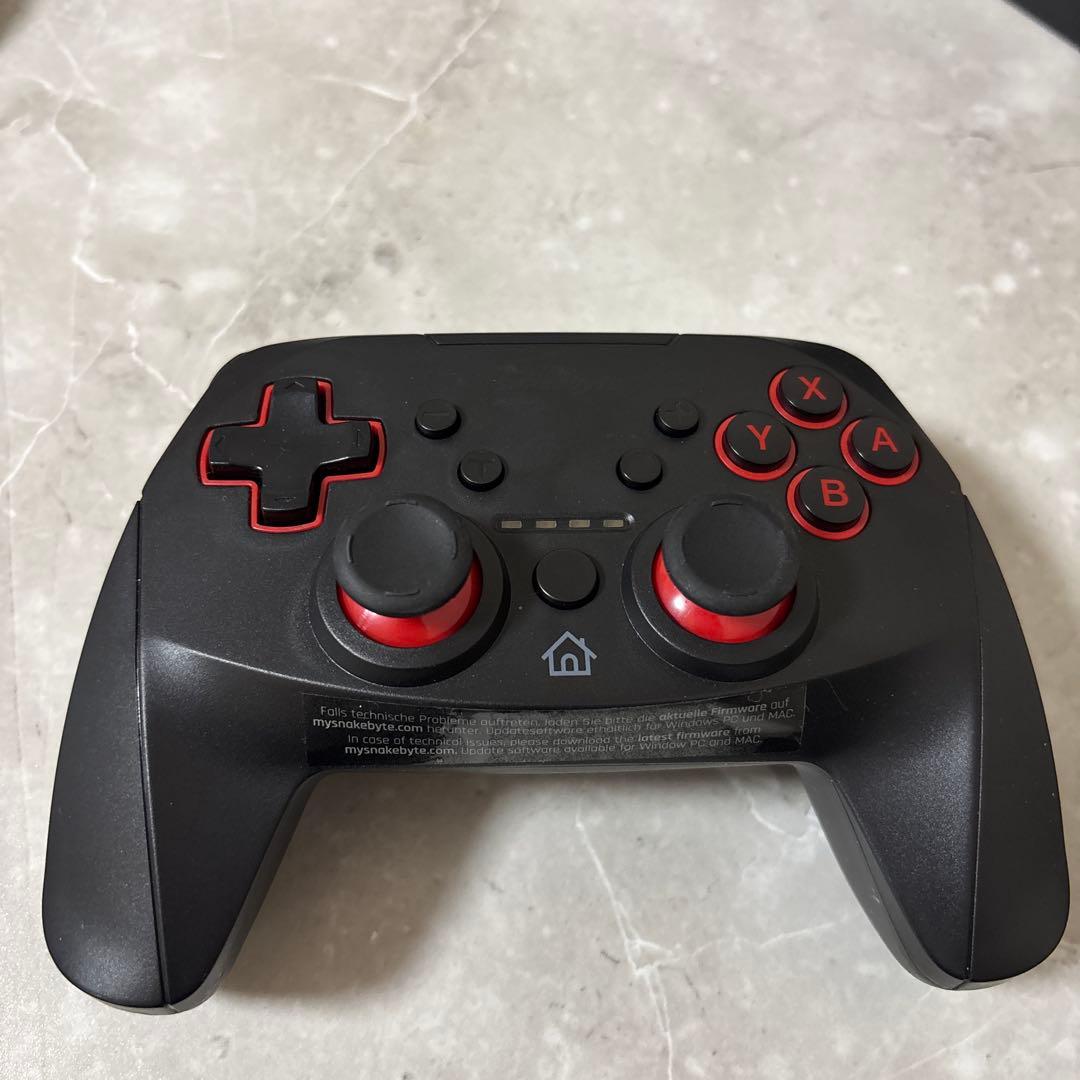 ⭐︎美品⭐︎任天堂Switch 本体バッテリー強化版ケース、コントローラ３つ！