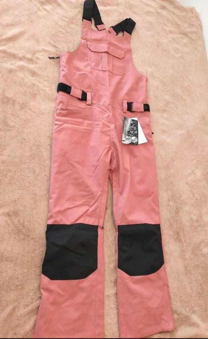 新品未使用レディースМサイズスノボビブパンツ、テラコッタ×ブラックオーバーオール