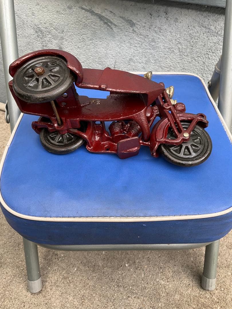 サイドカー付きバイク