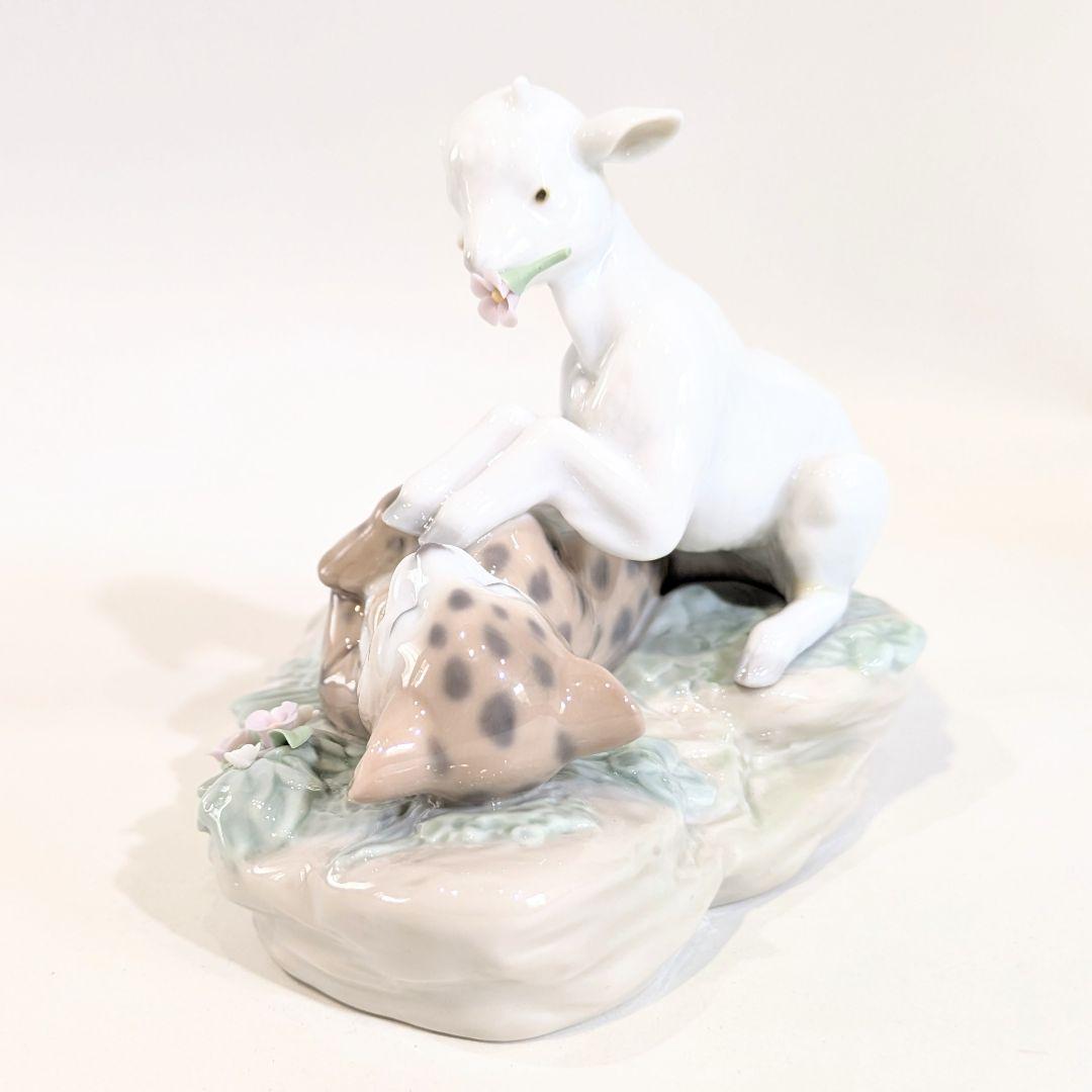 リヤドロ　平和の王国　豹と子ヤギ　#6926