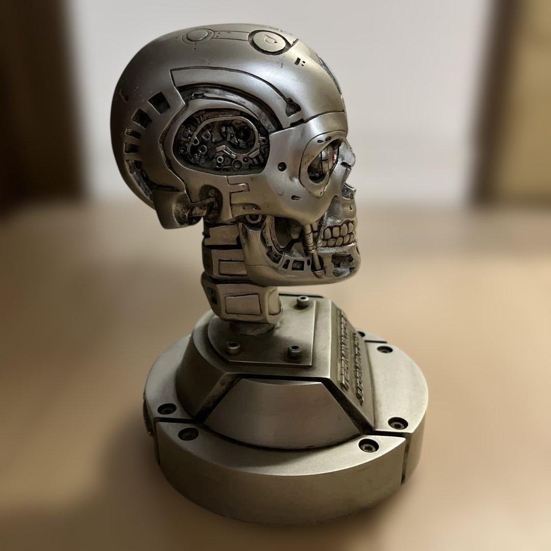 T-800 ターミネーターフィギュア