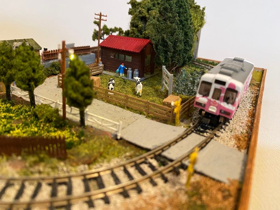 Nゲージ　鉄道　ミニジオラマレイアウト　牧場のある情景　bトレイン専用　駅