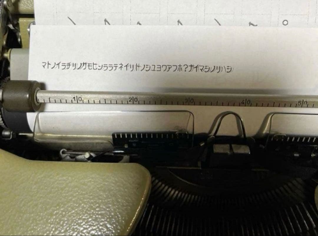 Olympia オリンピア　タイプライター　手動タイプライター　アンティーク