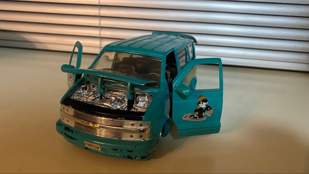 デ*リ様 2001 CHEVY ASTRO VAN DJ FELIX the c