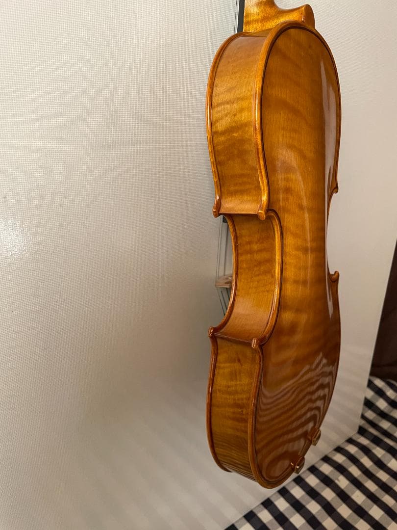 ノーラベル 手工品 バイオリン 美しいワンピースバック ４／４サイズ