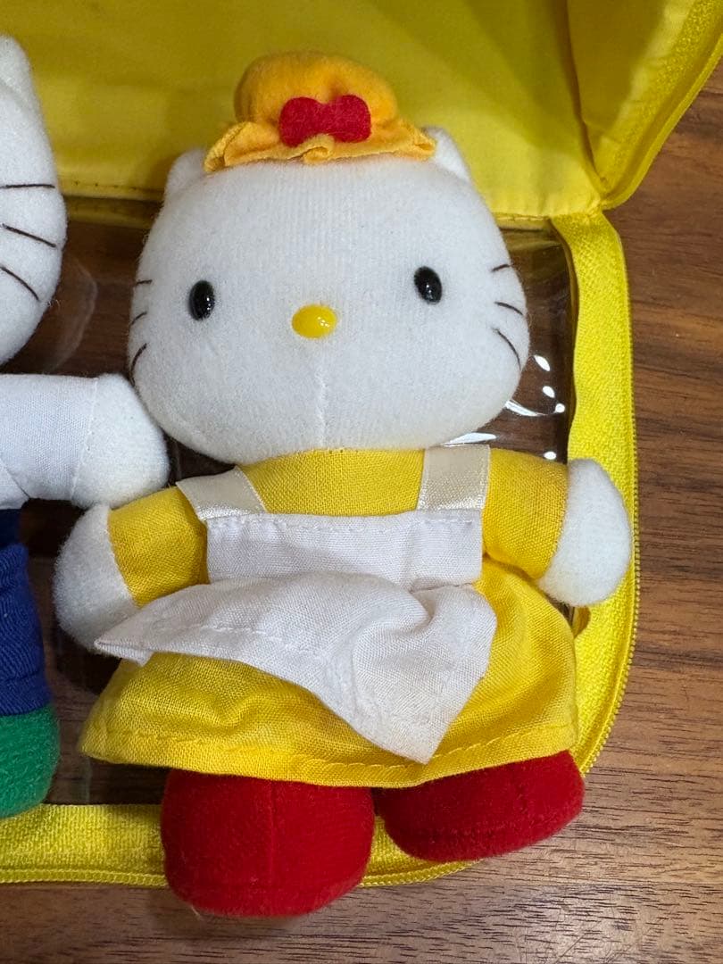 希少☆1997年☆新品　タグ付 いちごハウス　ハローキティ　ぬいぐるみ