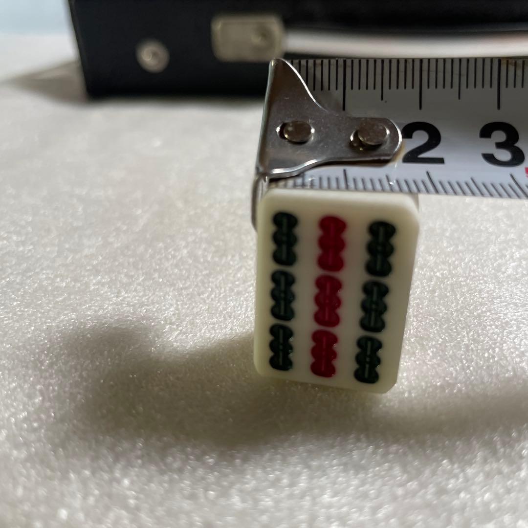 【真贋鑑定済・極上品】手彫り 牛骨 麻雀牌 背竹 時代物 骨牌 アンティーク