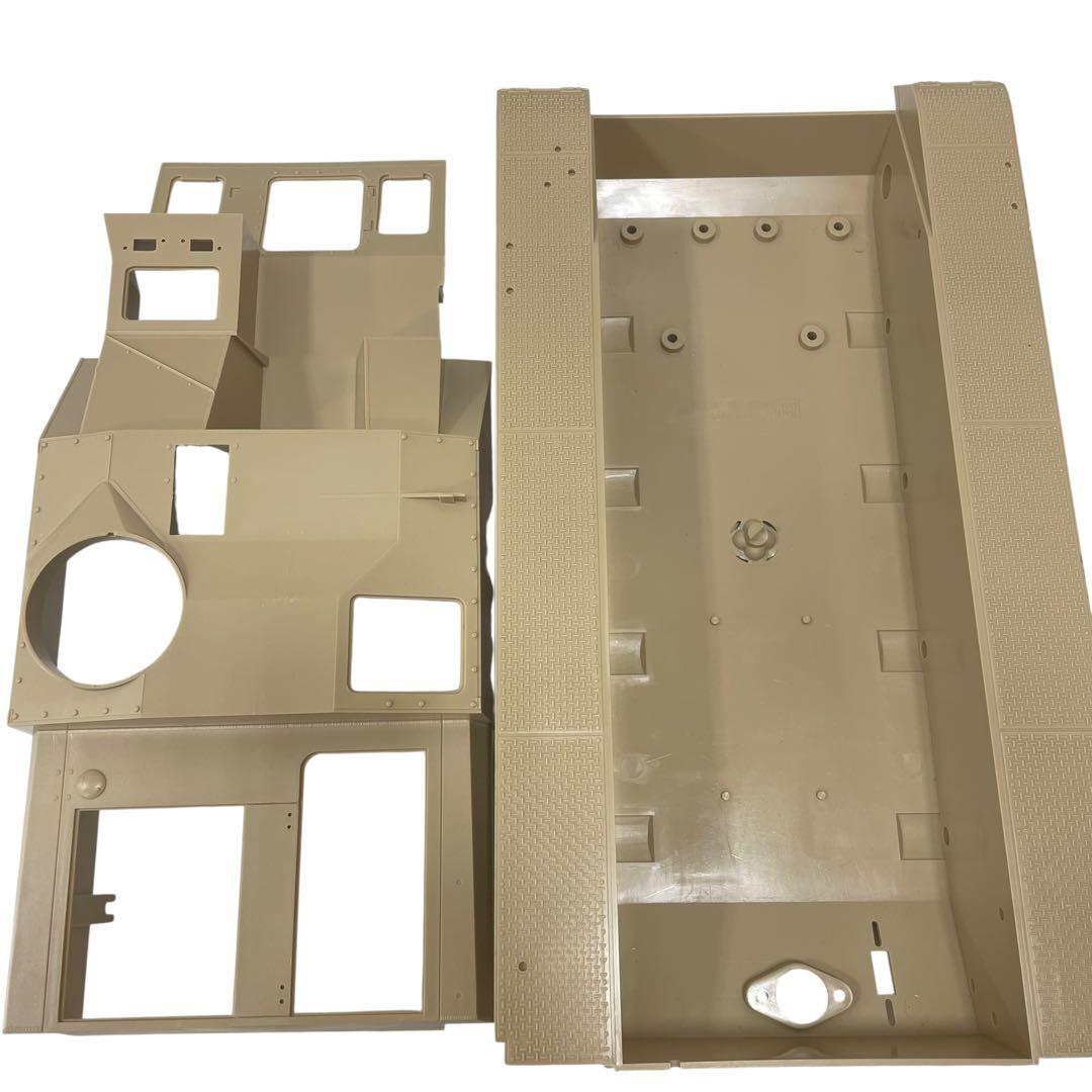 バンダイ ドイツ 4号突撃砲　戦車 1/15 ラジコン プラモ