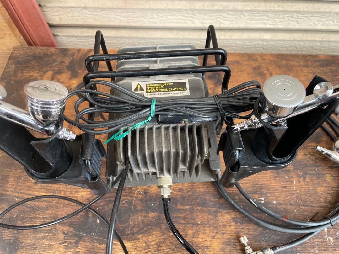 エアブラシ　コンプレッサーなどセット