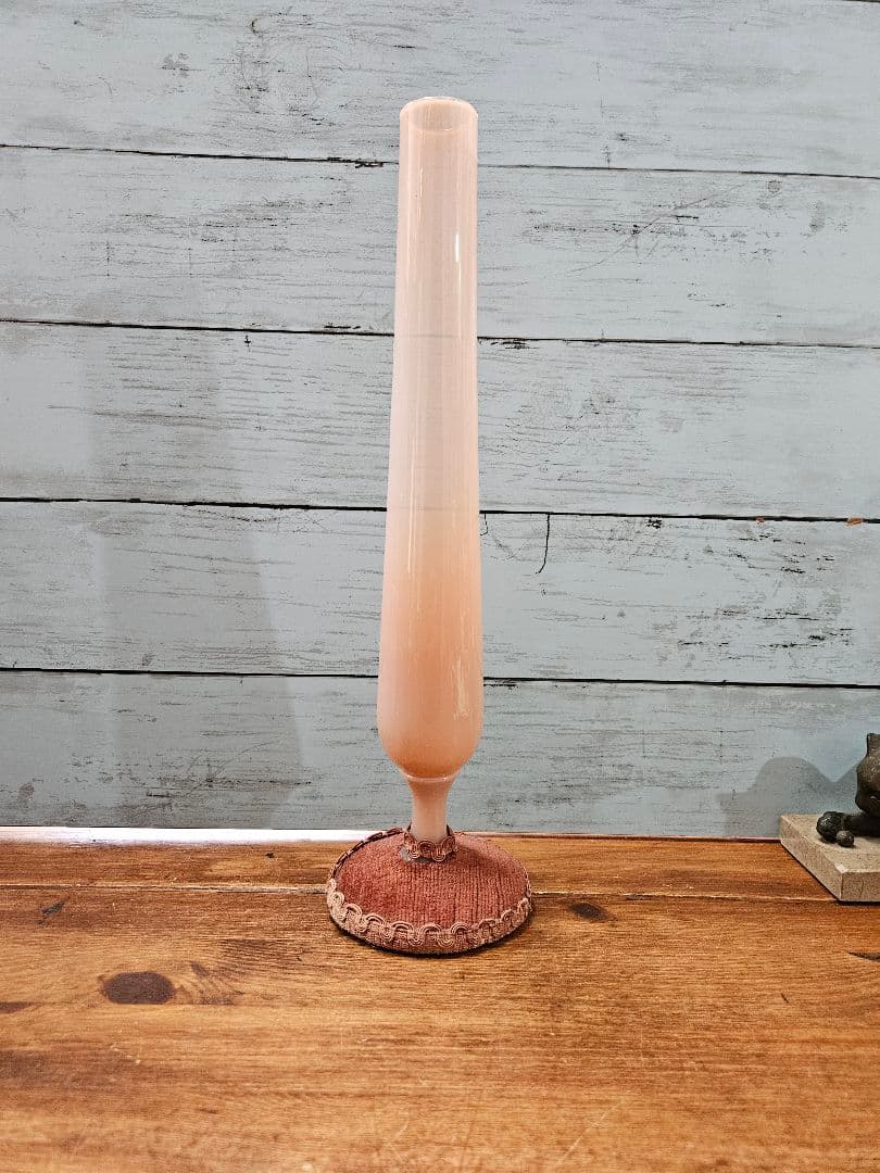 フランスアンティーク ピンクのオパリンガラス 花瓶 一輪挿し グラス 花器