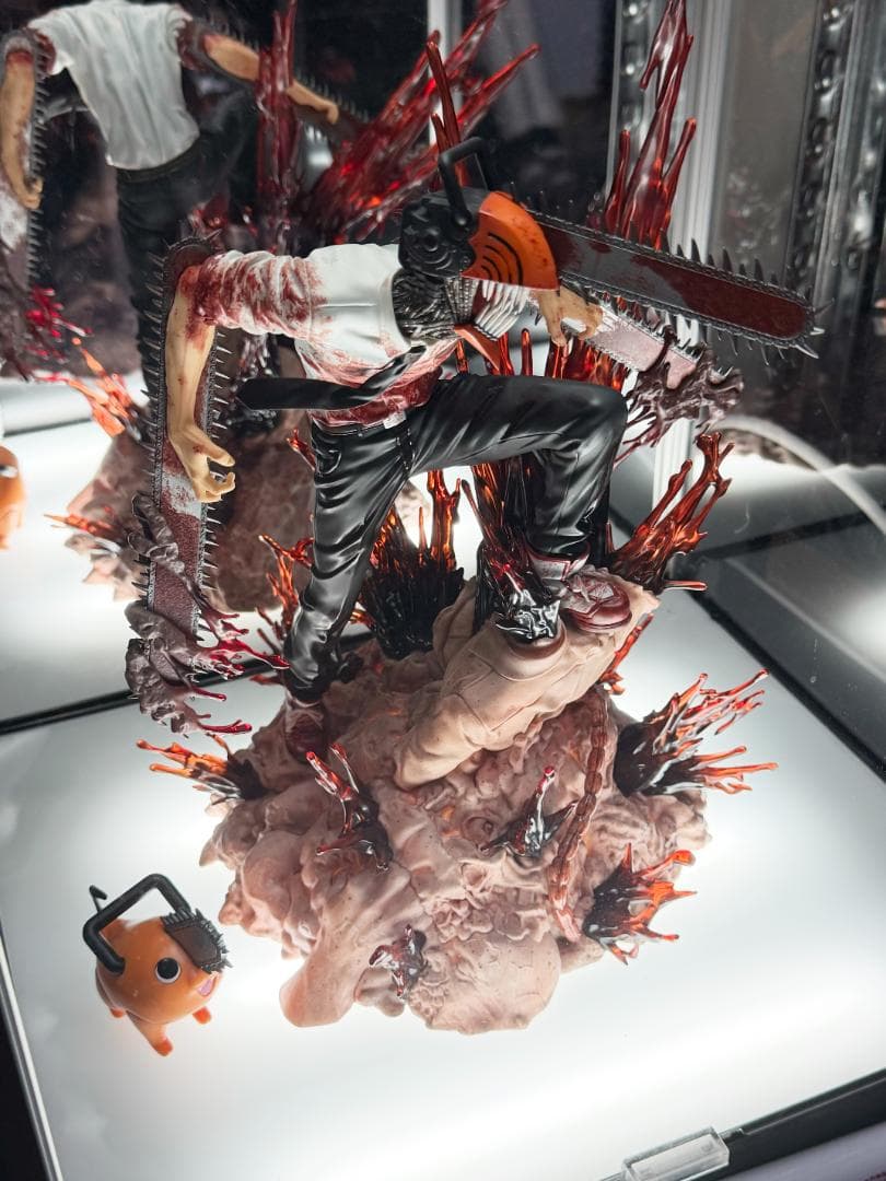 渋谷スクランブル チェンソーマンフィギュア　ポチタ付