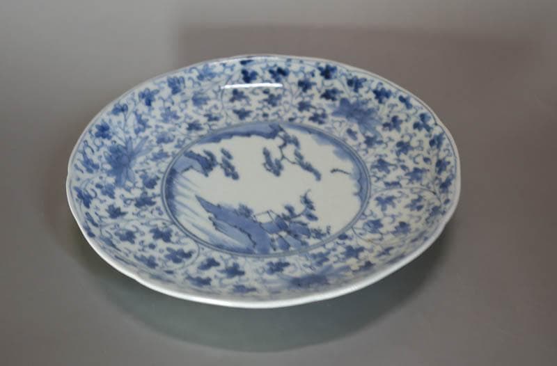 古伊万里　染付　花唐草　山水文 塔屋文　中皿　藍柿右衛門　江戸中期　　2083