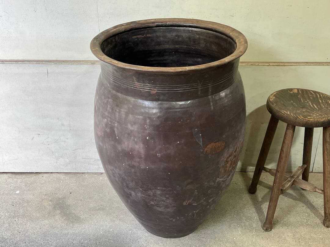 ヨ*ー様 古い唐津焼の大甕73.5cm 大瓶 壺 水瓶 古民具