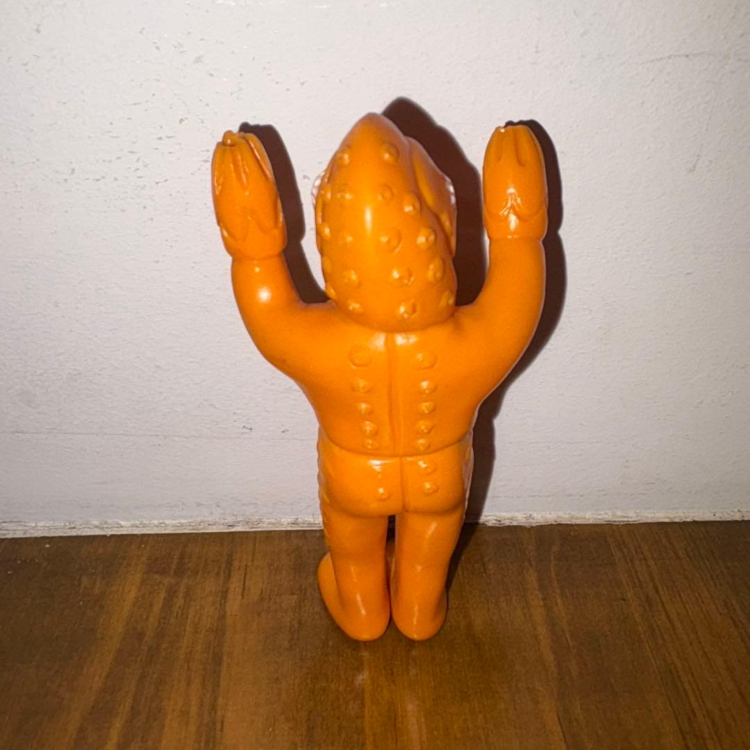 TAA3 ブルマァク ミニソフビ メトロン星人 100mm 橙成型