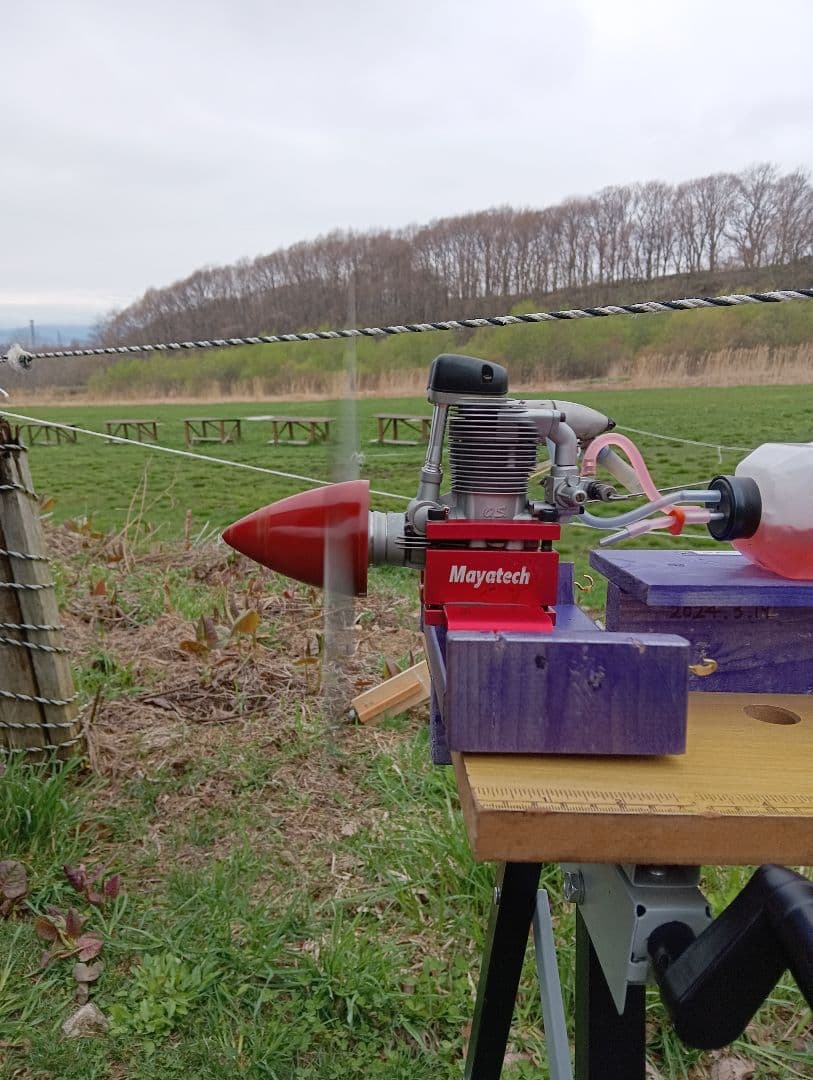 模型飛行機用エンジン OS 4スト62Ｖ（10cc）