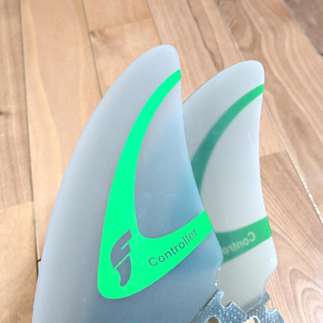 希少品フユーチャーコントローラークアッド 　FUTURES　Controller